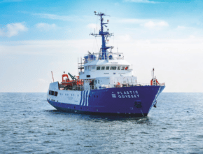 Le navire Plastic Odyssey va bientôt quitter le port de Marseille !